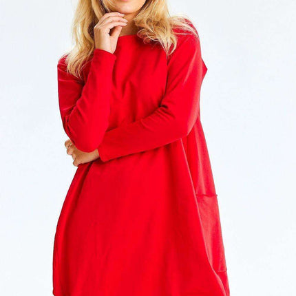 Chic Relaxed Midi Dress with Convenient Pockets