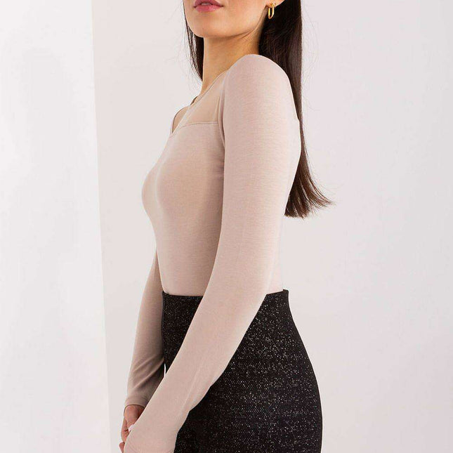 Elegant Viscose Blouse with Textured Design for Versatile Styling