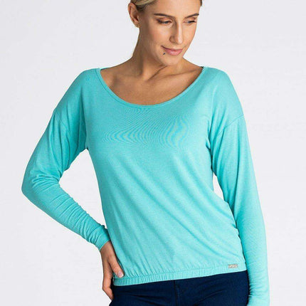 Chic Loose-Fit Round Neck Blouse with Drop Shoulder Design