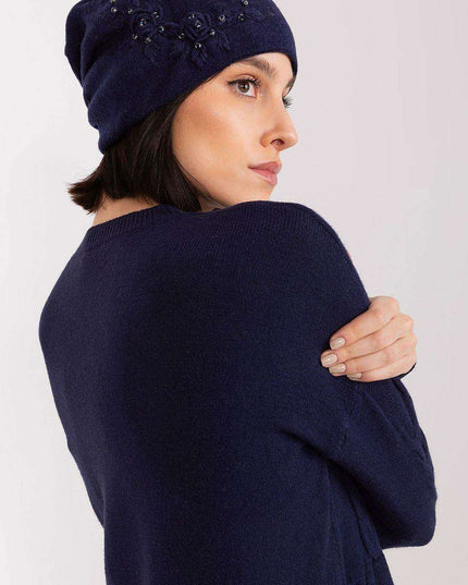 Stylish Winter Knit Beanie with Elegant Applique Detail