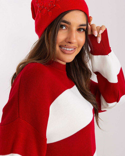 Stylish Winter Knit Beanie with Elegant Applique Detail