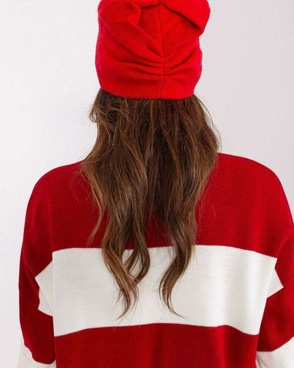 Stylish Winter Knit Beanie with Elegant Applique Detail