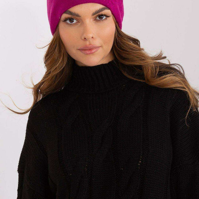 Chic Cashmere Beanie with Sparkling Rhinestone Accents