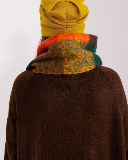 Chic Cashmere Beanie with Sparkling Rhinestone Accents