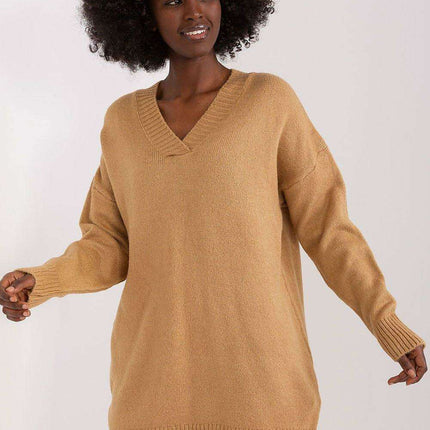 Sophisticated Contemporary Knit Sweater with Timeless Elegance