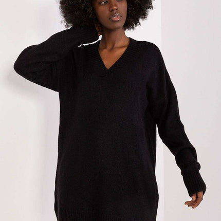Sophisticated Contemporary Knit Sweater with Timeless Elegance