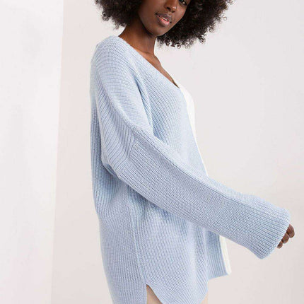 Chic Dual-Tone Knit Pullover