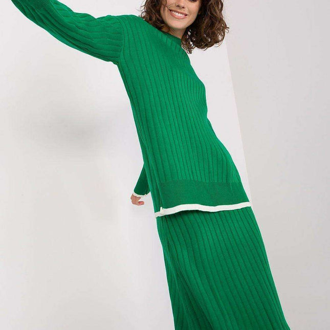 Stylish Contrast-Knitwear Set for Effortless Elegance