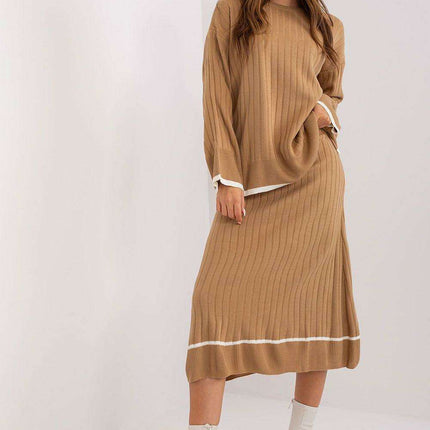 Stylish Contrast-Knitwear Set for Effortless Elegance