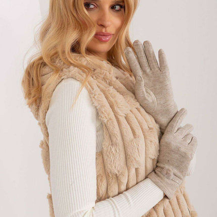 Stylish Touchscreen Gloves with Decorative Pompoms for Trendsetting Women