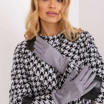 Chic Floral Touchscreen Gloves for Modern Women