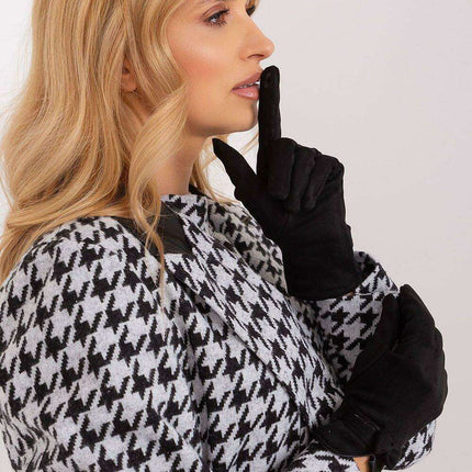 Chic Bow-Embellished Touchscreen Gloves for Modern Elegance