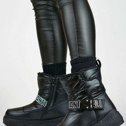 Elegant Onyx Snow Boots with Plush Eco-Friendly Insole