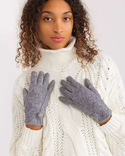 Chic Geometric Touchscreen Gloves for Stylish Connectivity