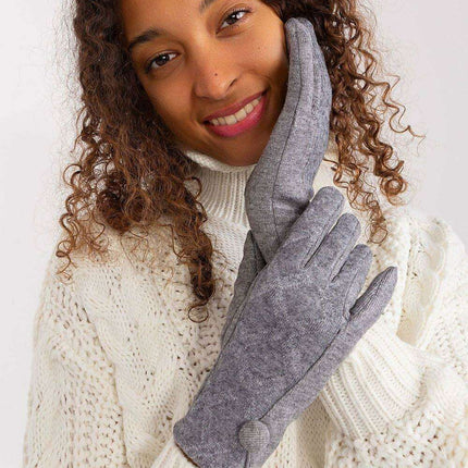 Chic Geometric Touchscreen Gloves for Stylish Connectivity