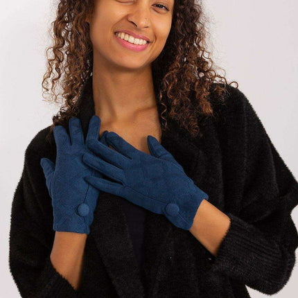Chic Geometric Touchscreen Gloves for Stylish Connectivity