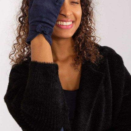 Chic Bow-Embellished Touchscreen Gloves for Modern Elegance