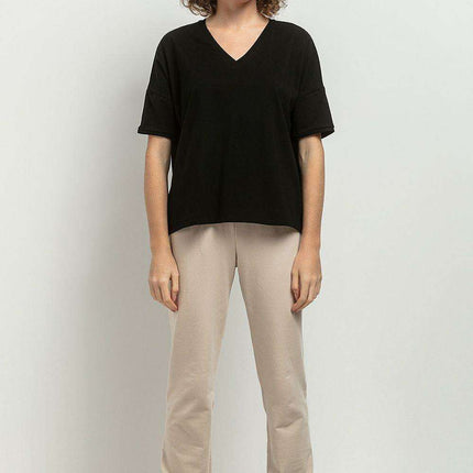 Elegant Striped V-Neck Blouse for Versatile Styling