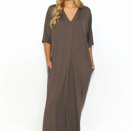Effortlessly Chic V-Neck Knit Maxi Dress for Summer Elegance