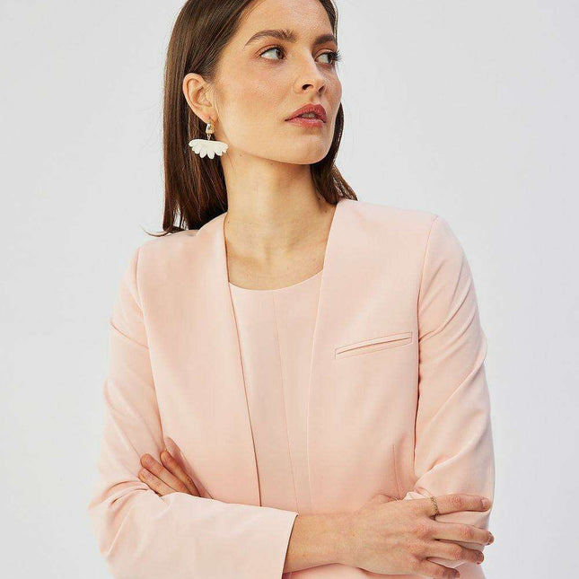 Effortlessly Stylish Short Jacket with Modern Touch