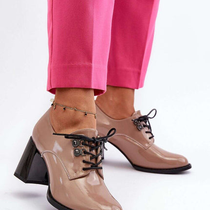 Heeled low shoes model 195405