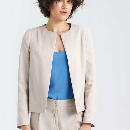 Elegant Black Box Blazer With Structured Shoulder Accents