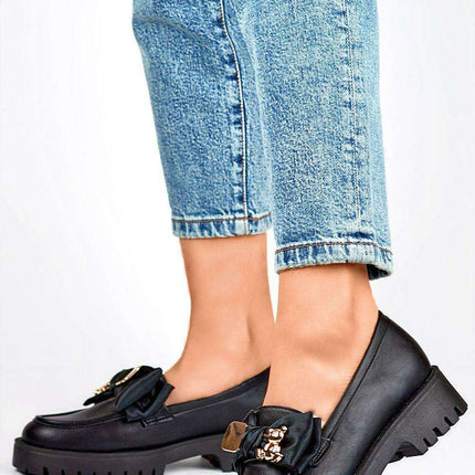 Sophisticated Eco-Leather Moccasins for Contemporary Women