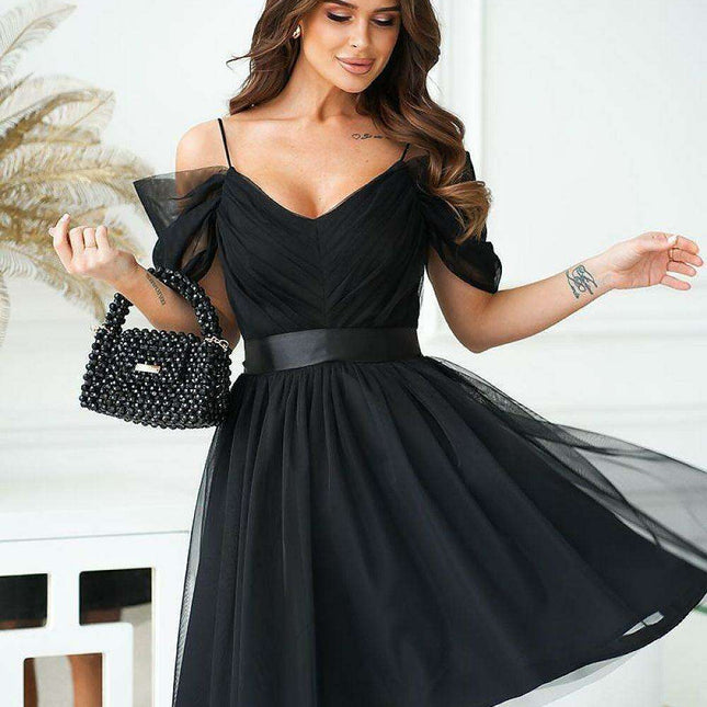 Spanish Elegance Plunging Sleeve Evening Dress with Chic Belt