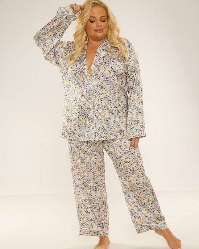 Chic Satin Lounge Set for Women with Stylish Collar and Modern Print