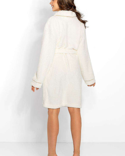 Luxe Serenity: Sophisticated Bathrobe for Ultimate Relaxation