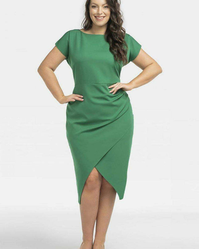 Chic Allure Plus Size Tara Dress for Elegant Occasions