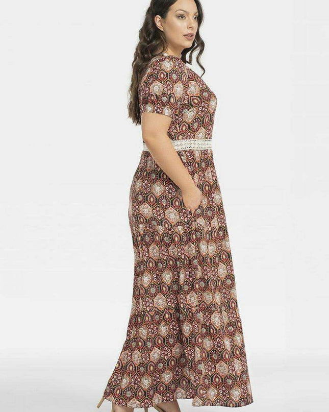 Bohemian Elegance: Curvy Flora Lace Viscose Dress for Summer Adventures