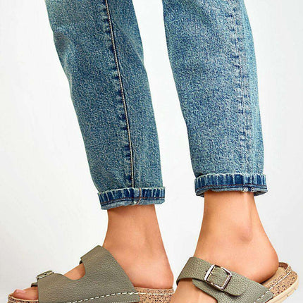 Sustainable Chic Leather Platform Slides for Effortless Summer Style