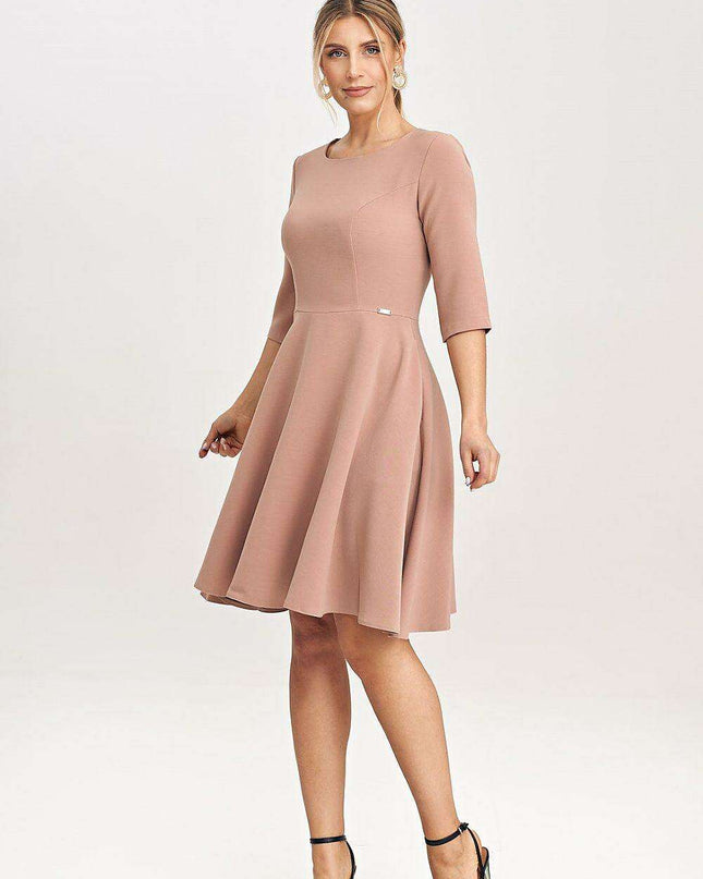 Charming Floral Daydress with Elegant Flared Sleeves