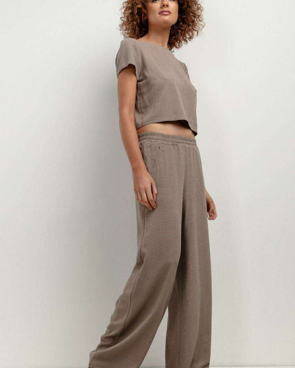 Chic Summer-Ready Wide-Leg Linen Pants for Modern Women