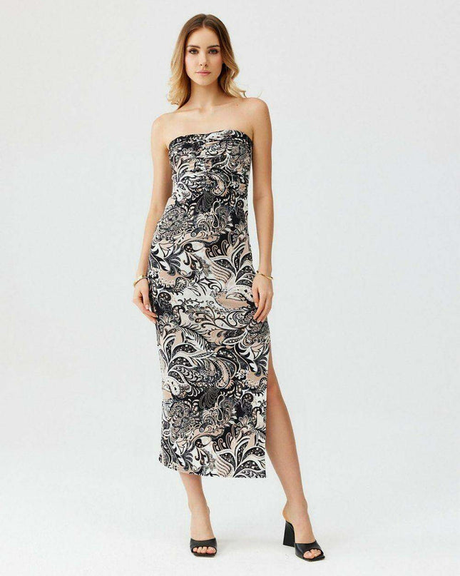 Zuri Chic Midi Dress