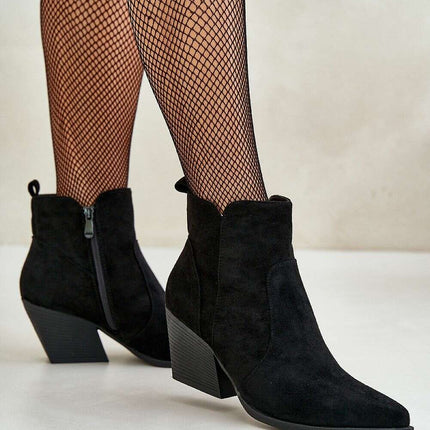 Heel boots model 200089