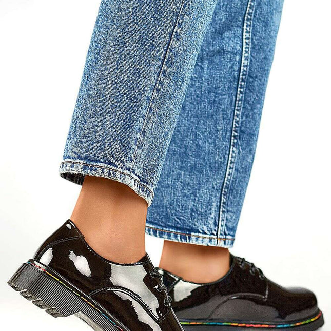 Women's Black Leather Lace-Up Shoes – Classic Comfort & Style