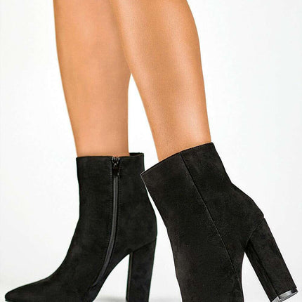 Heel boots model 200277