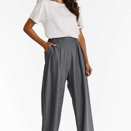 Women trousers model 200571