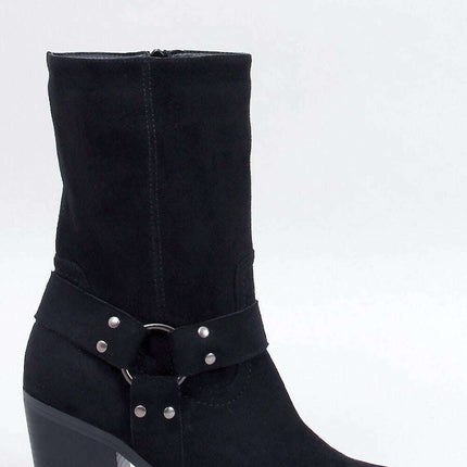 Heel boots model 200625