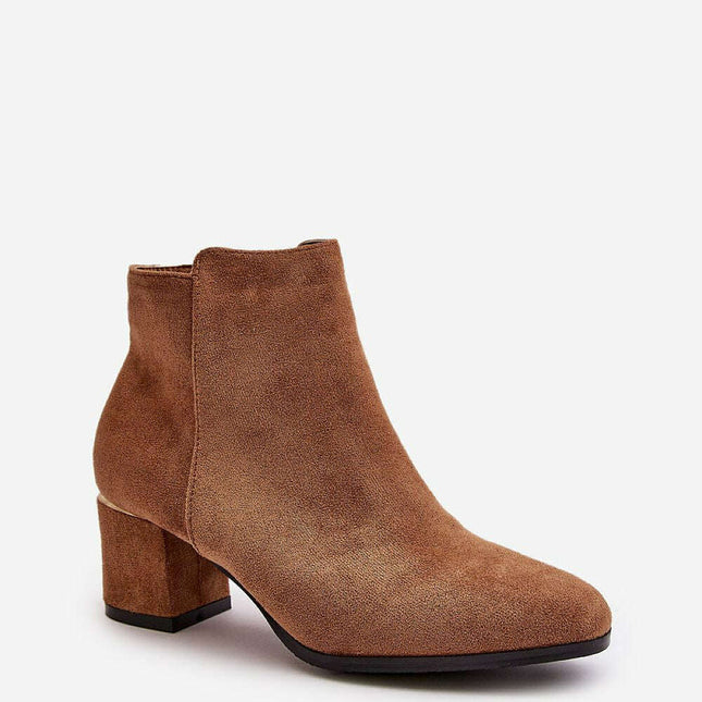 Heel boots model 200626