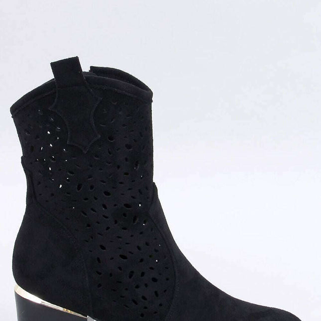 Heel boots model 200740