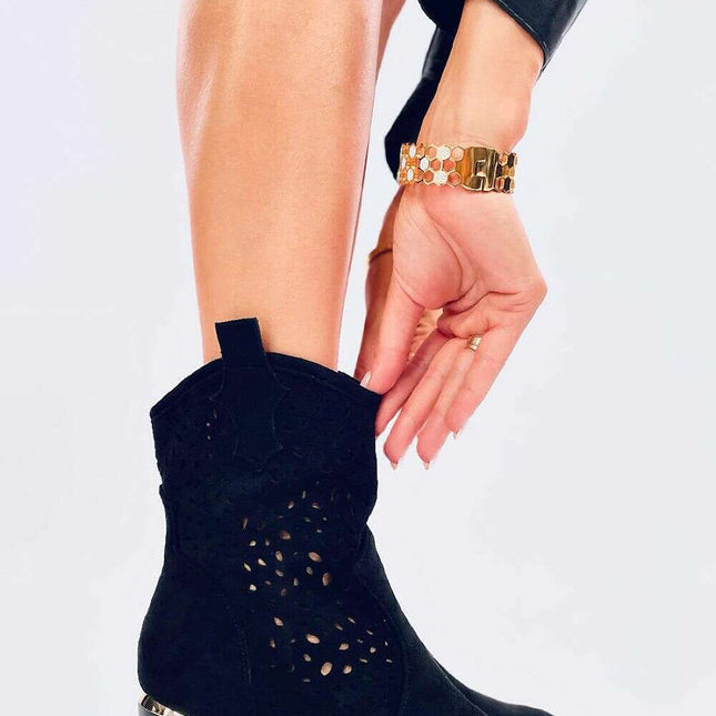 Heel boots model 200740