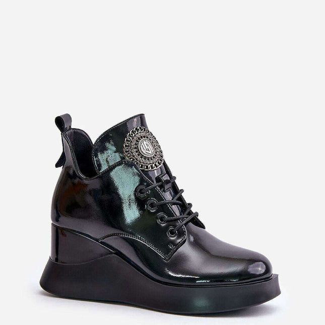 Buskin boots model 201010