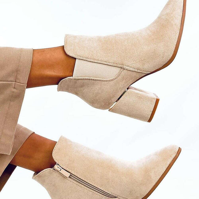 Heel boots model 201059