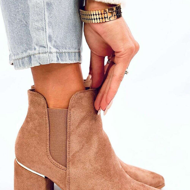 Heel boots model 201060