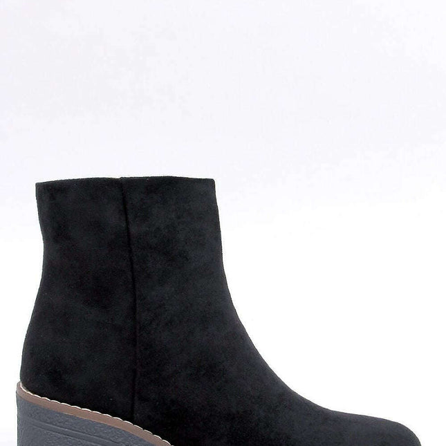 Heel boots model 201372