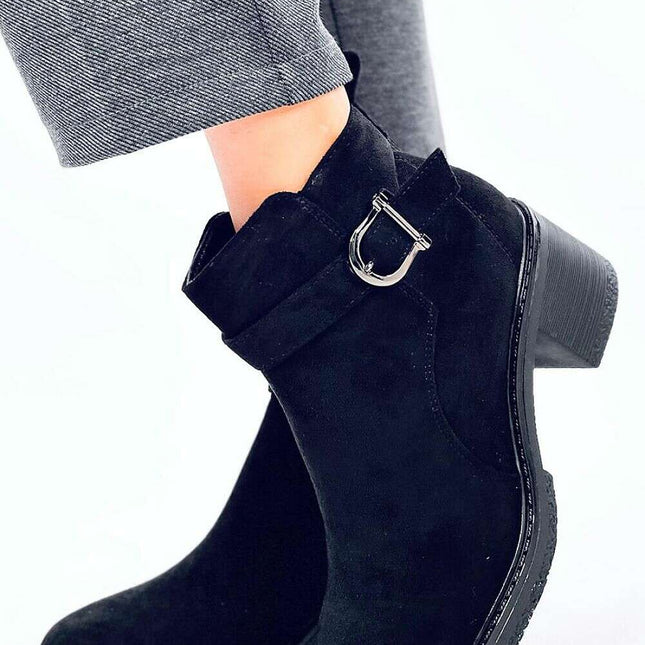 Heel boots model 201397
