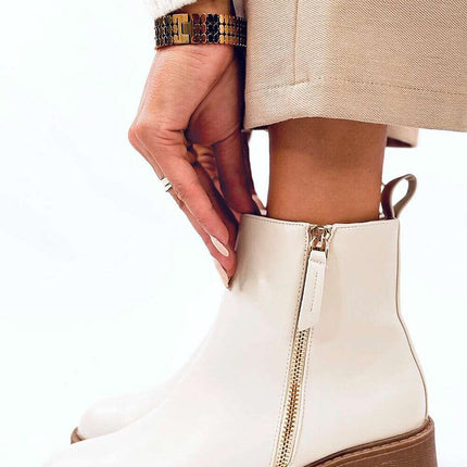 Heel boots model 201398